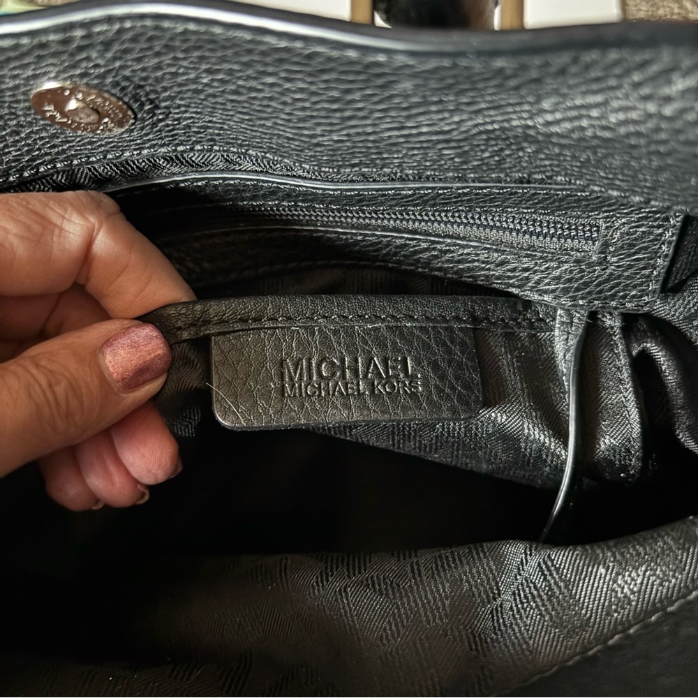 MICHAEL KORS Black Pebbled Leather Camille Satchel - Picture 4 of 8